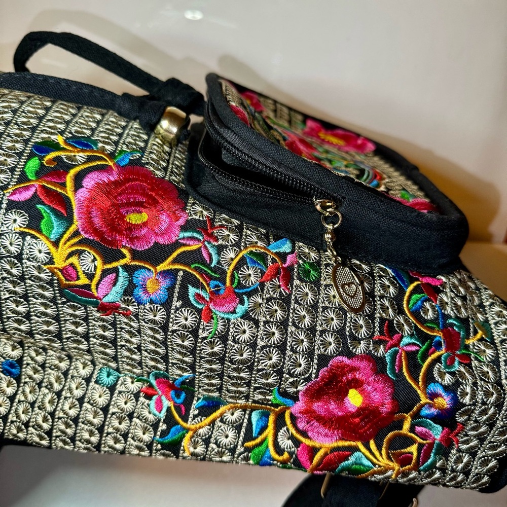Unique Flowery Backpack - one of a kind - Picture 10 of 15